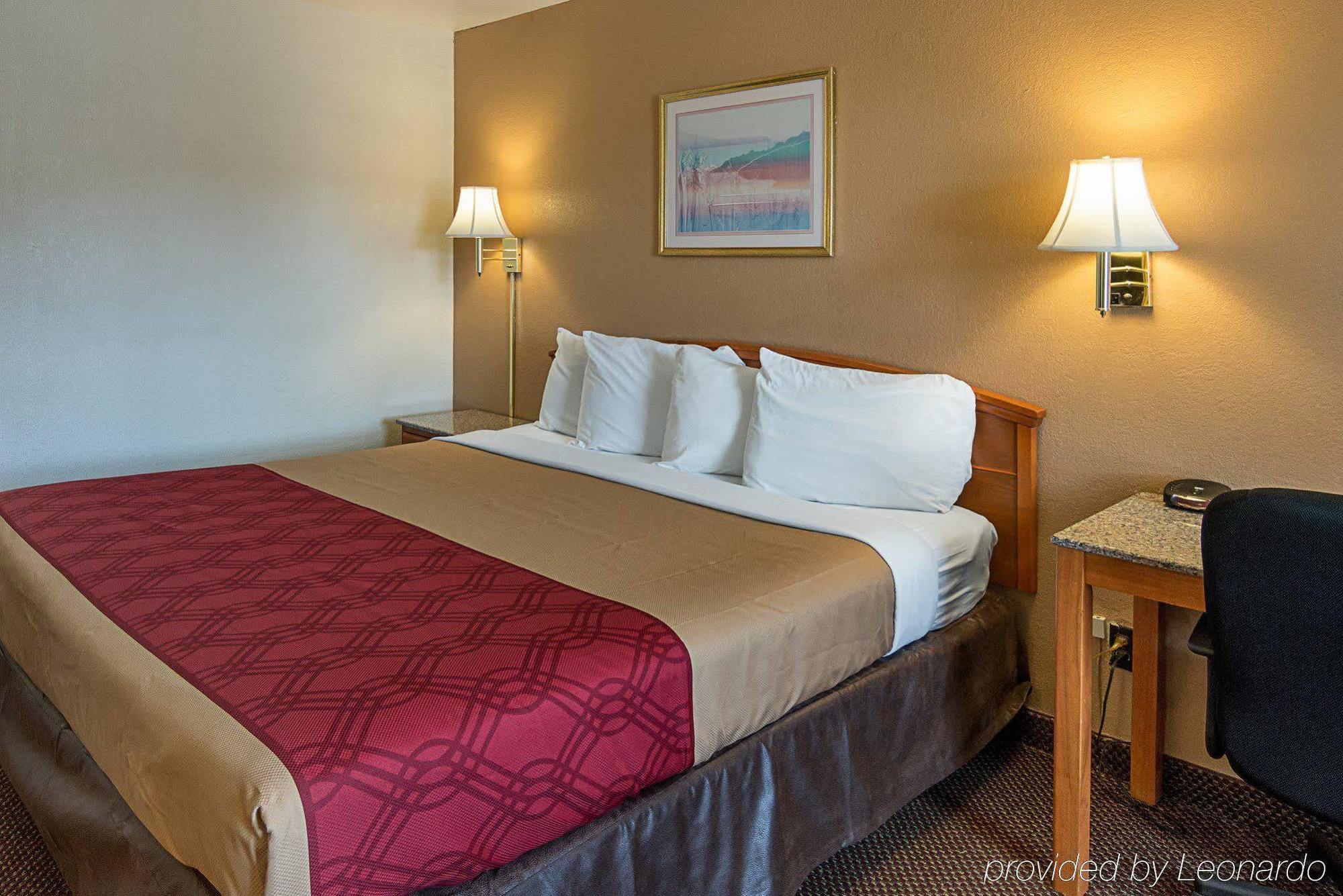 Hotel Red Roof Nacogdoches